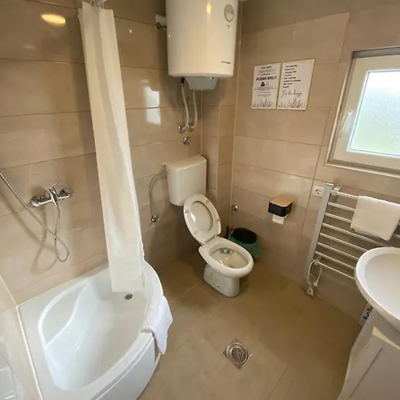 Vikendica Fruska Lipa *