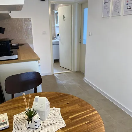 Vikendica Fruska Lipa * Cortanovci