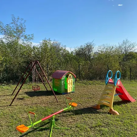 Hébergement de vacances Vikendica Fruska Lipa Cortanovci