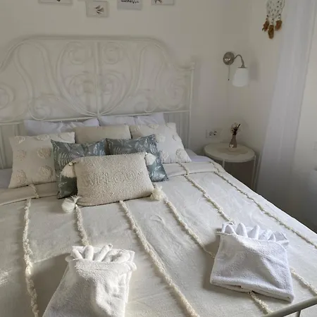 Vikendica Fruska Lipa Holiday home *