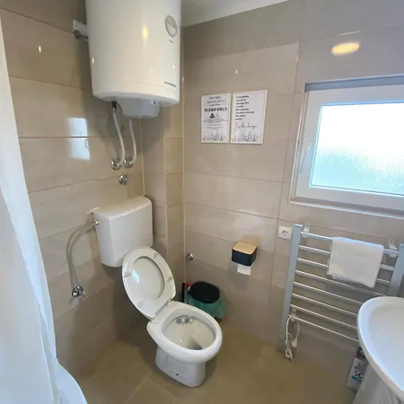 Vikendica Fruska Lipa Casa de Férias