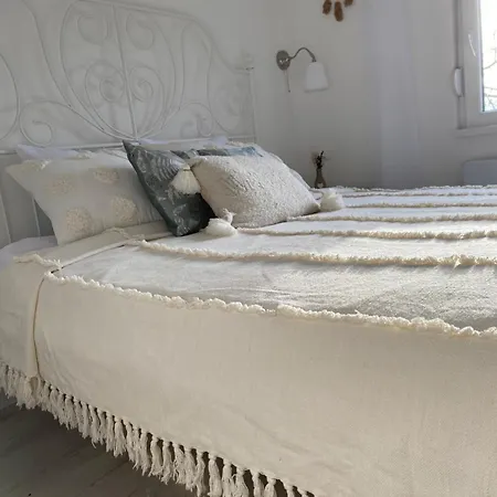 Casa de Férias Vikendica Fruska Lipa