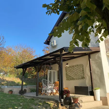 Vikendica Fruska Lipa * Cortanovci